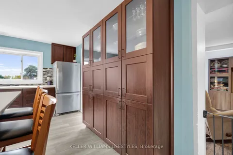 2624 Hamilton Rd, Thames Centre, ON N0L 1G5