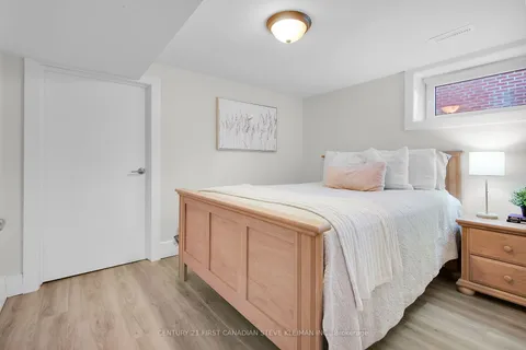 186 Ridout St, London, ON N6C 3X9