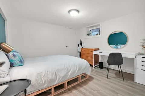 186 Ridout St, London, ON N6C 3X9