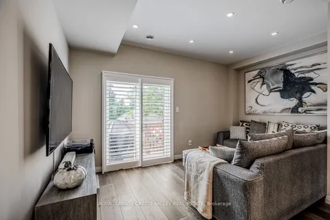 720 GREY St, Brantford, ON N3S 0K2