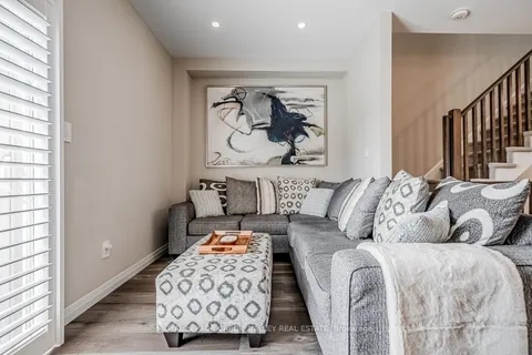 720 GREY St, Brantford, ON N3S 0K2