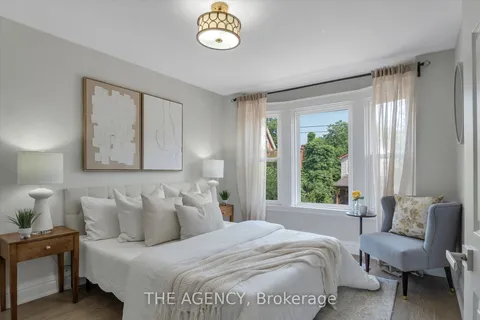 104 Fairholt Rd, Hamilton, ON L8M 2T7