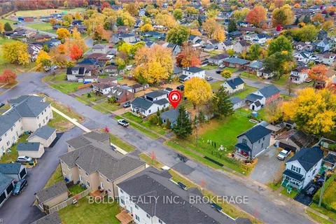 26 Perenack Ave, Welland, ON L3C 2C6