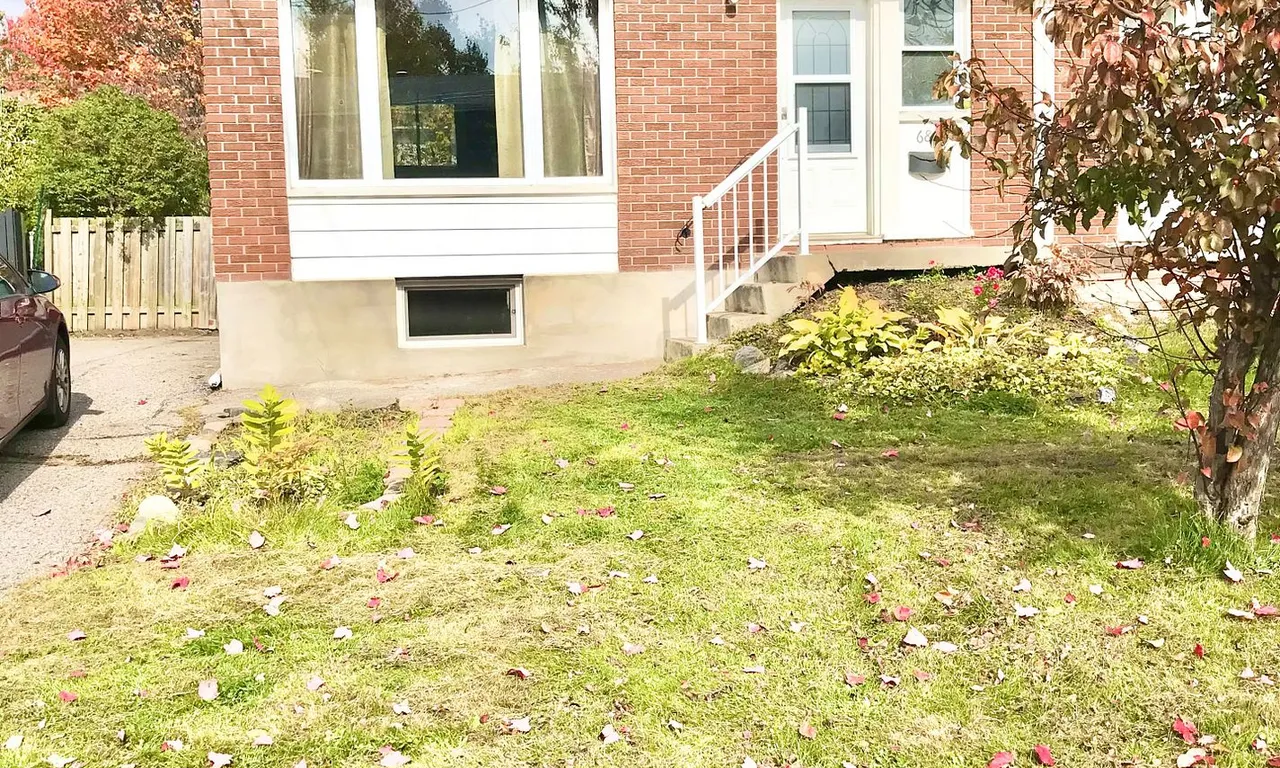 684 Dane Ave, North Bay, ON P1B 7G7