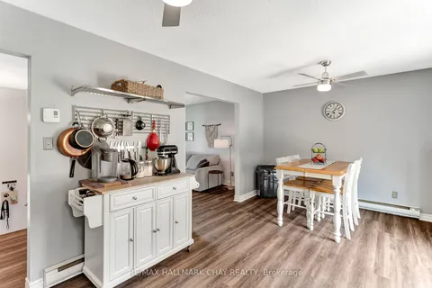 224 Oriole Cres, Gravenhurst, ON P1P 1C6