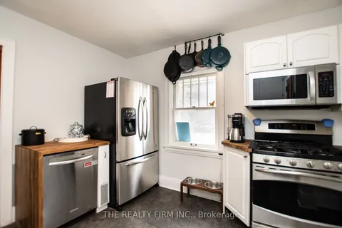 139 Wellington Rd, London, ON N6C 4N2