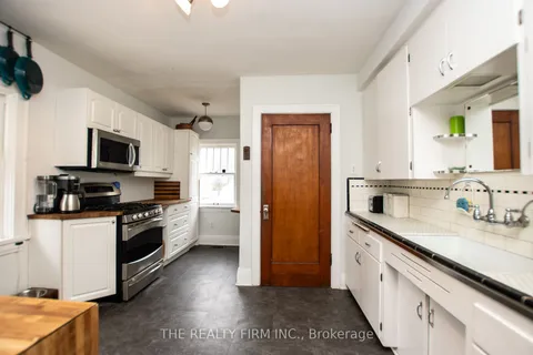 139 Wellington Rd, London, ON N6C 4N2
