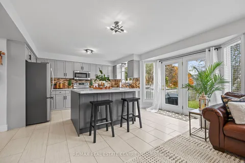 43 Marcy Cres, Cambridge, ON N3C 4H5