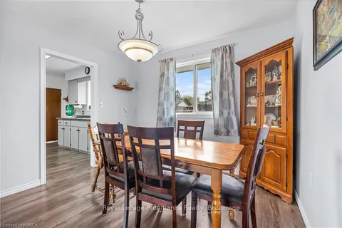 67 BRISCOE St, Loyalist, ON K7N 1G2