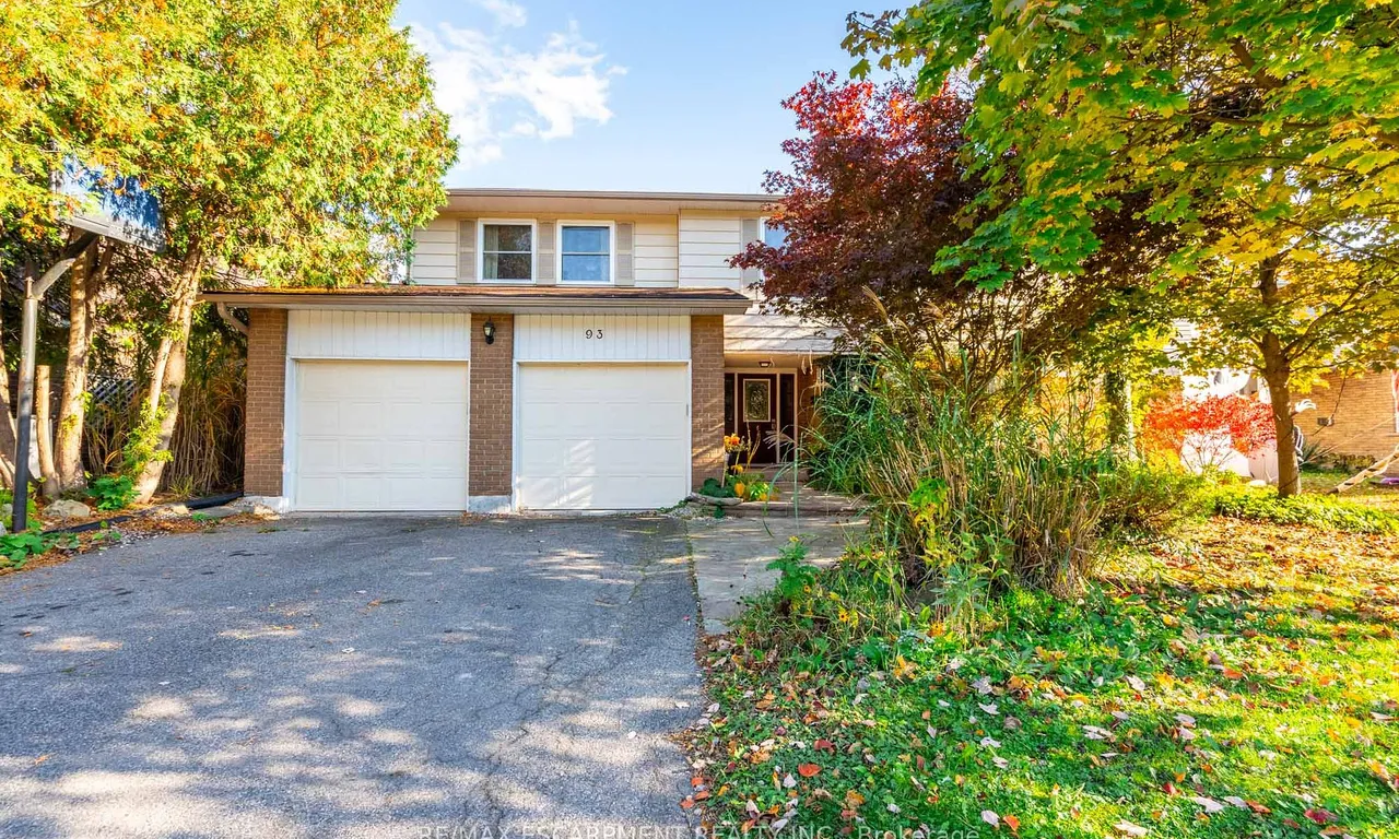 93 Turnbull Rd, Hamilton, ON L9H 5P8