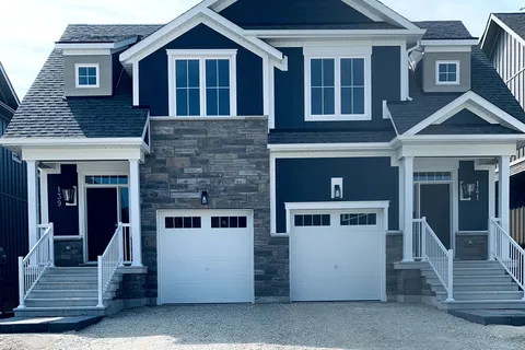 139 Courtland St, Blue Mountains, ON L9Y 4E4
