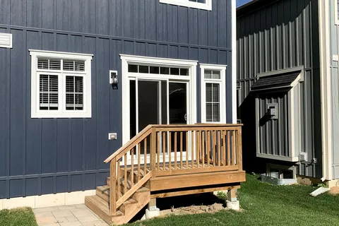 139 Courtland St, Blue Mountains, ON L9Y 4E4
