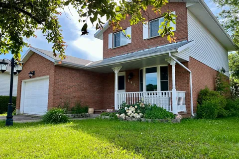 541 ANGUS CAMPBELL Dr, Pembroke, ON K8A 8K5