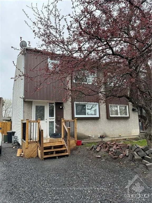 1432 LEIGH Cres, Cyrville - Carson Grove - Pineview, ON K1J 8E4