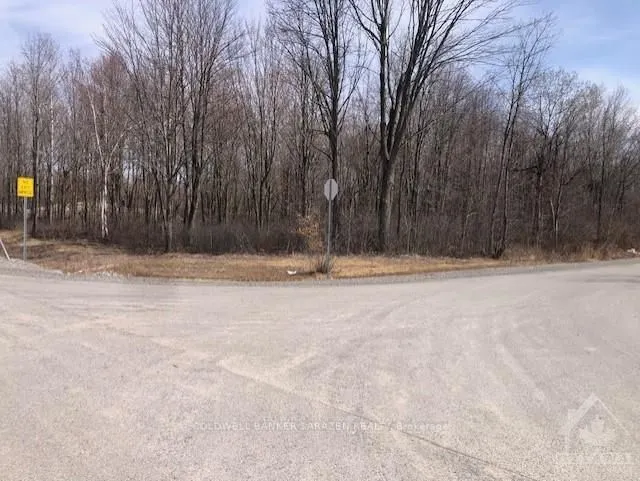 1001 GREEN JACKET Cres, Greely - Metcalfe - Osgoode - Vernon and Area, ON K4P 0G6