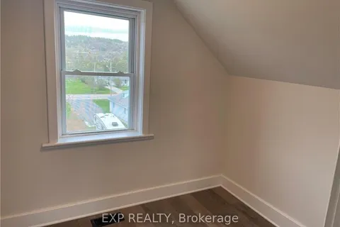 165 QUEEN St, Bonnechere Valley, ON K0J 1T0