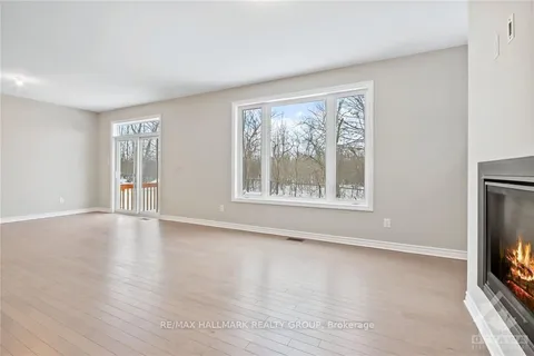 511 PAAKANAAK Street, ON K1X 0G9