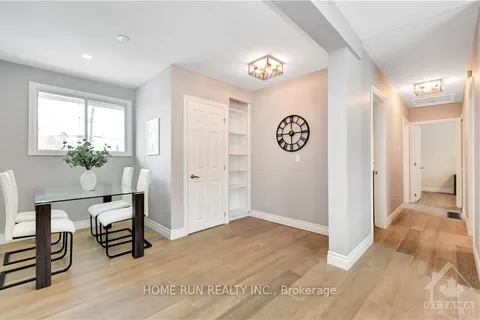 18 WOLMSLEY Cres, Meadowlands - Crestview and Area, ON K2G 1J4