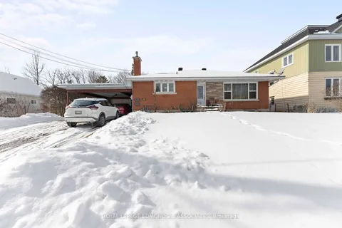 466 DRAPER St, Pembroke, ON K8A 4X4