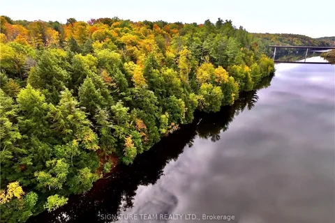 131 SHADY MAPLE Rd, McNab/Braeside, ON K0J 1G0