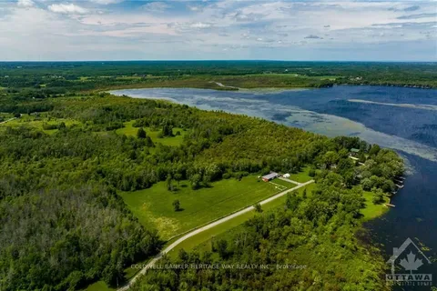 195 DOWDALL SHORE Lane, Beckwith, ON K7C 4L4