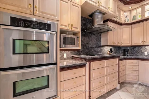 389 ALBERT St, Hawkesbury, ON K6A 3J9