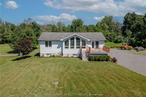 14977 COUNTY RD 2 Road, South Stormont, ON K0C 1M0