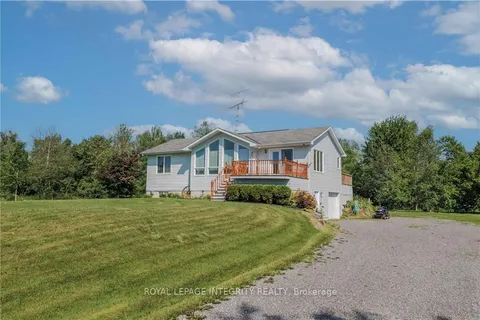 14977 COUNTY RD 2 Road, South Stormont, ON K0C 1M0