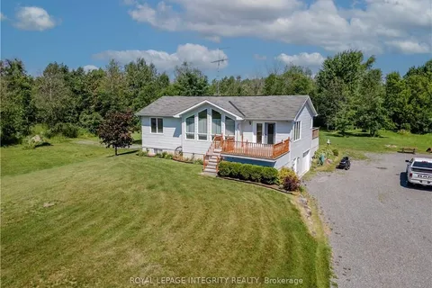 14977 COUNTY RD 2 Road, South Stormont, ON K0C 1M0