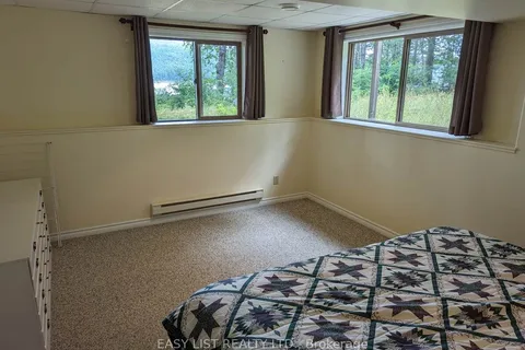 35692 Hwy 17 N/A, ON K0J 1P0