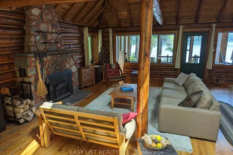 35692 Hwy 17 N/A, ON K0J 1P0