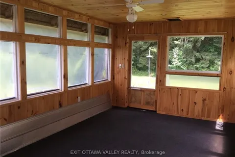 55 BEACH Ave, Deep River, ON K0J 1P0