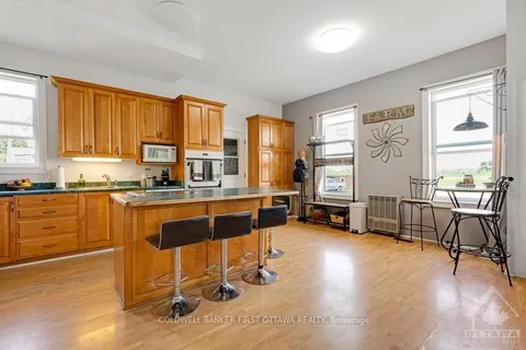 11768 HIGHWAY 7, Mississippi Mills, ON K7C 0C5