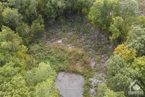 1310 CUMBERLAND RIDGE Drive, ON K4C 1E1