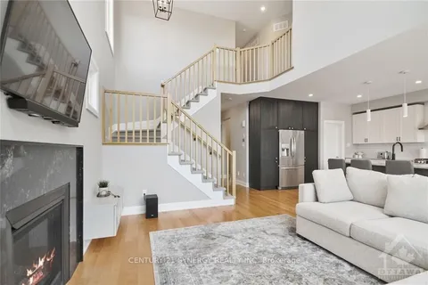 4530 KELLY FARM Dr, Blossom Park - Airport and Area, ON K1X 0E7