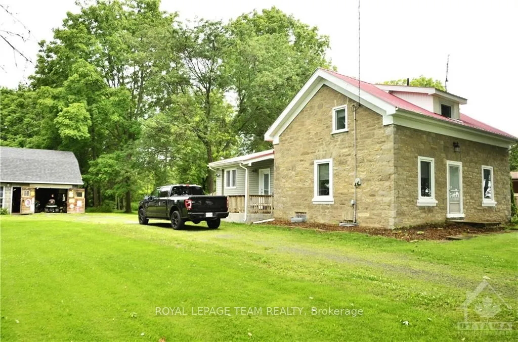 744 COUNTY 2 Rd, Edwardsburgh/Cardinal, ON K0E 1E0