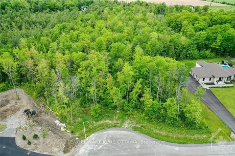 212 TERBOL Court, ON K2W 0E7