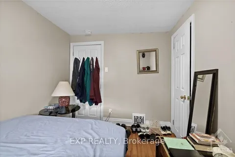 278 ST JACQUES St, Vanier and Kingsview Park, ON K1L 5G7