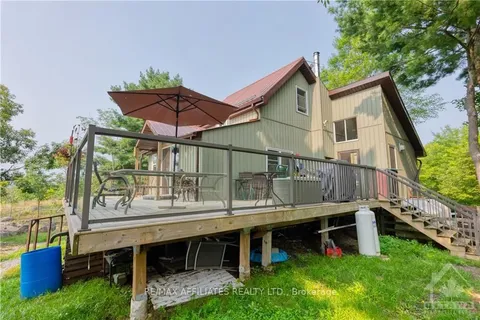 19 WEST DEVIL LAKE Lane, South Frontenac, ON K0G 1X0