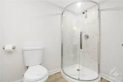 12 ST ANDREWS Circle, Kanata, ON K2L 1L3