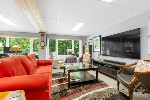 17276 41, Addington Highlands, ON K0H 1K0