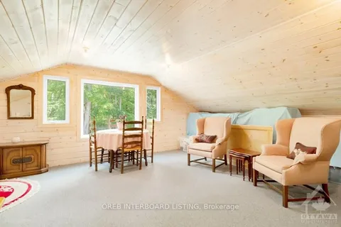 17276 41, Addington Highlands, ON K0H 1K0