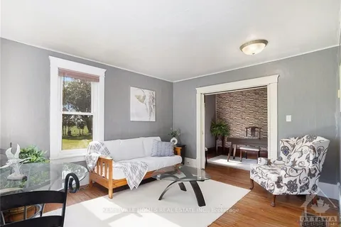 11161 SANDY ROW Rd, North Dundas, ON K0E 1W0