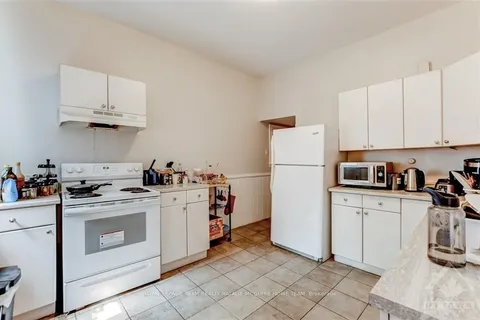554 MCLEOD St, Ottawa Centre, ON K1R 5R3