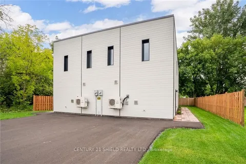 6647 GLEN WALTER PARK Rd, South Glengarry, ON K6H 5R5