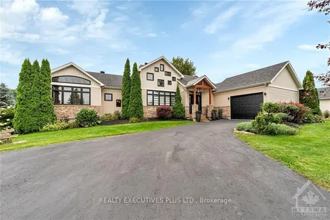 1198 FIELDOWN St, Orleans - Cumberland and Area, ON K4C 1R7