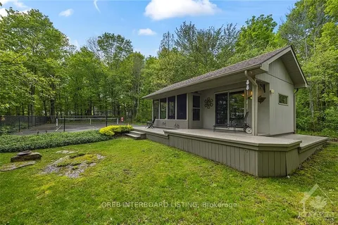 2771 BEAR CREEK Rd, South Frontenac, ON K0A 1X0