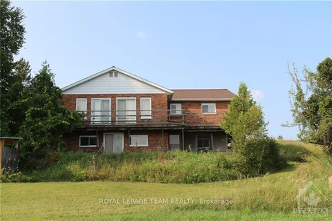 9993 HIGHWAY 60, North Algona Wilberforce, ON K0J 1T0