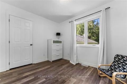 883 PINERY Rd, Montague, ON K7A 4S7