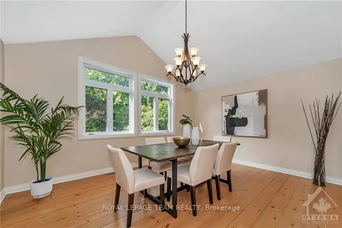 6485 WADDION Dr, Greely - Metcalfe - Osgoode - Vernon and Area, ON K4P 1E7